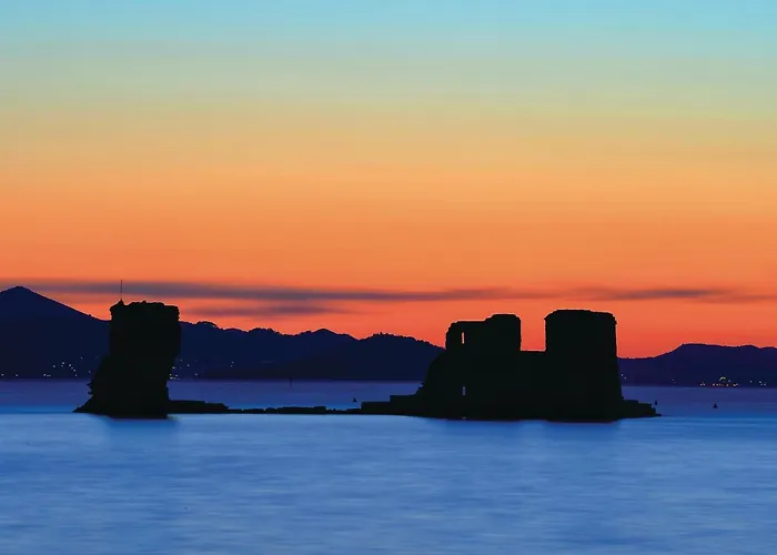 With A Fireplace 07 Debeljak