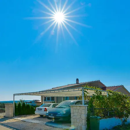 With A Fireplace 07 Vakantiehuis