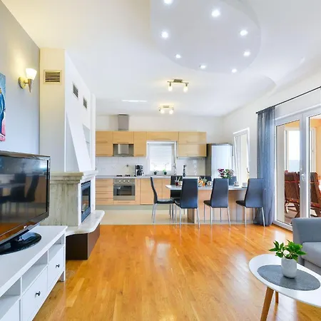 Vakantiehuis With A Fireplace 07 *